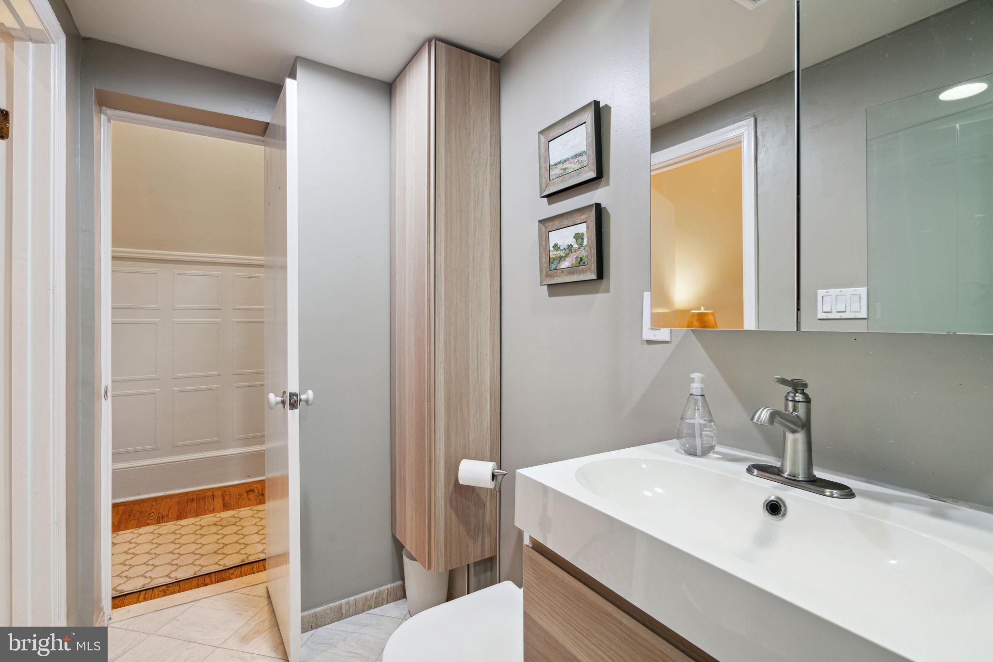 1108 Spruce Street, Unit 2F 2 Philadelphia, PA 19107 - Photo 18 of 20