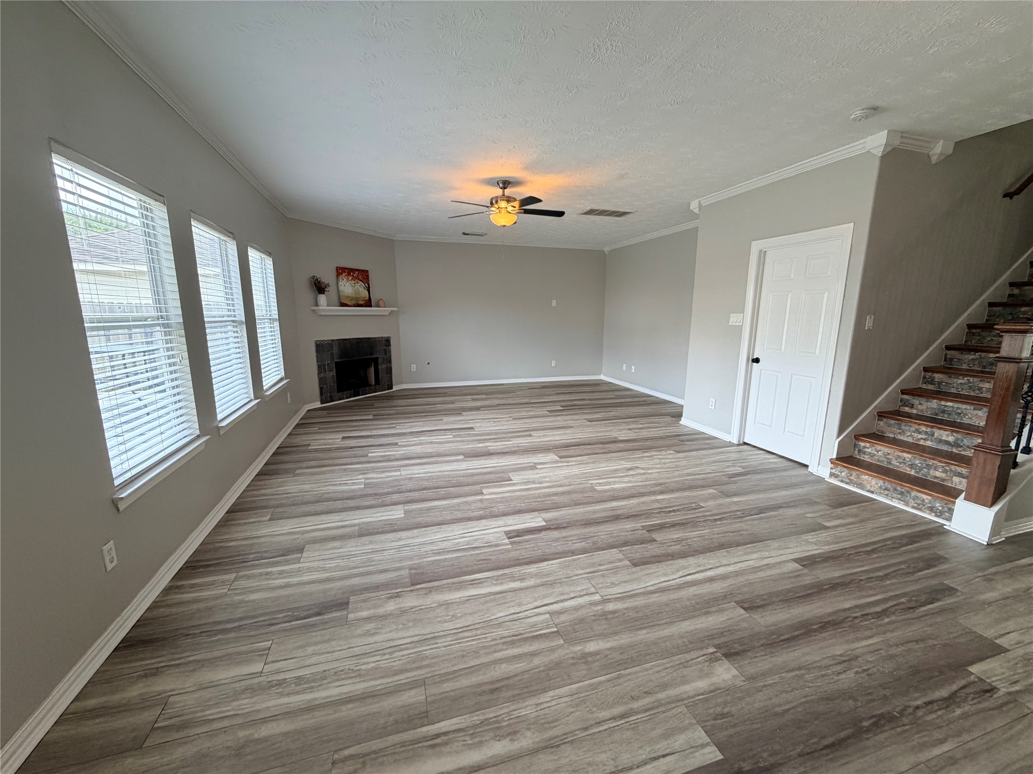 24122 Stargazer Point Spring, TX 77373 - Photo 4 of 16 Gallery Image 4