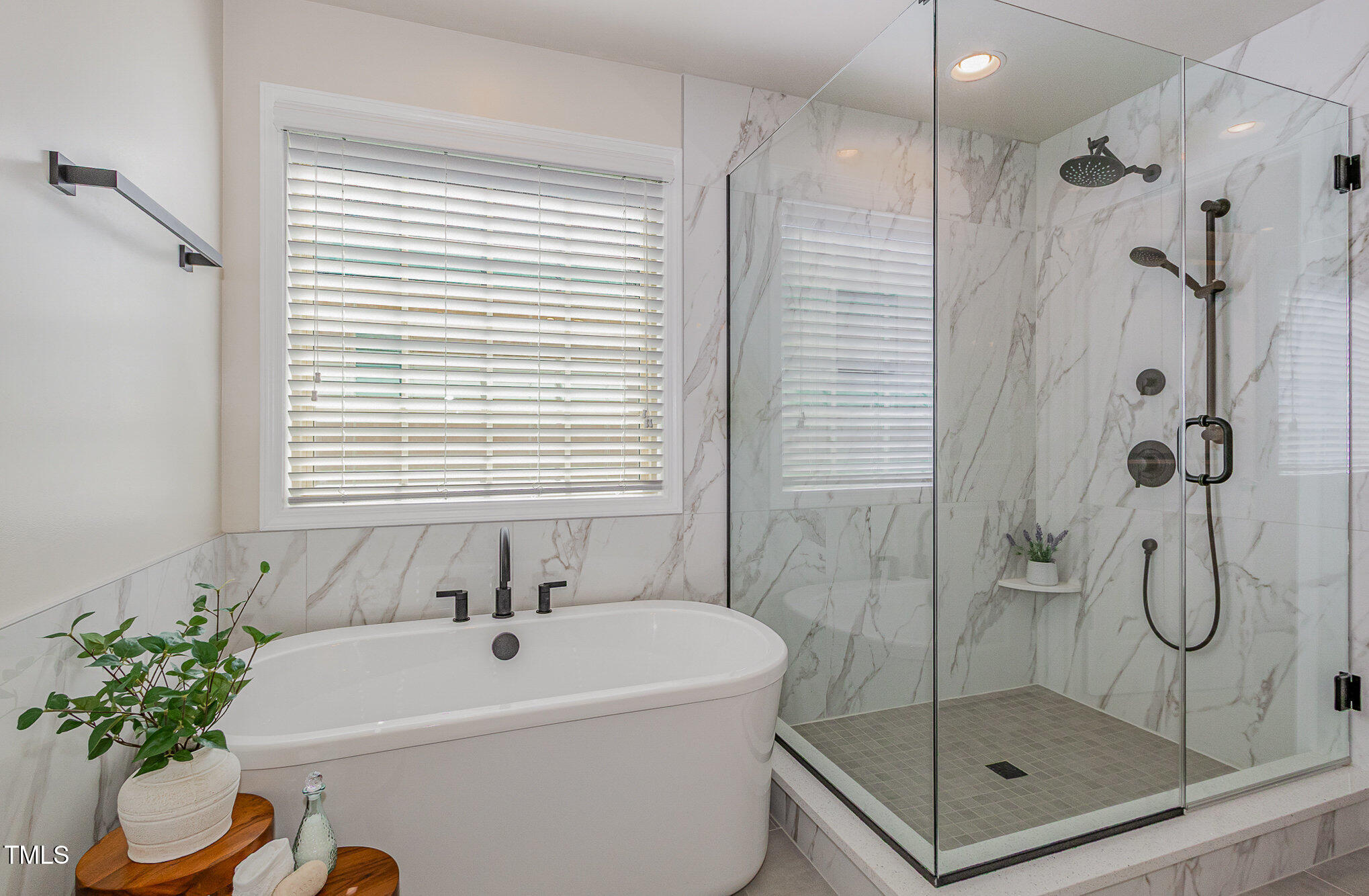 7423 Randshire Way Raleigh, NC 27616 - Photo 15 of 22 Primary Bath