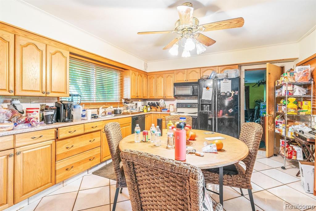 47190 Bemis Road Belleville, MI 48111 - Photo 3 of 27