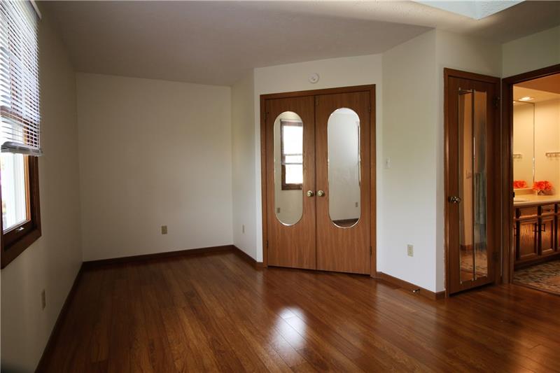 325 Spring Run Drive Monroeville, PA 15146 - Photo 12 of 20 Large 2nd bedroom w/double entry doors and mirrored closet