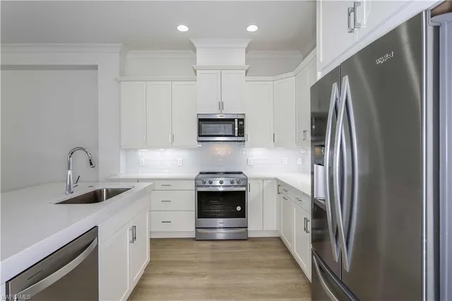 $857,259 | 9004 Calypso Court, Naples, FL 34113