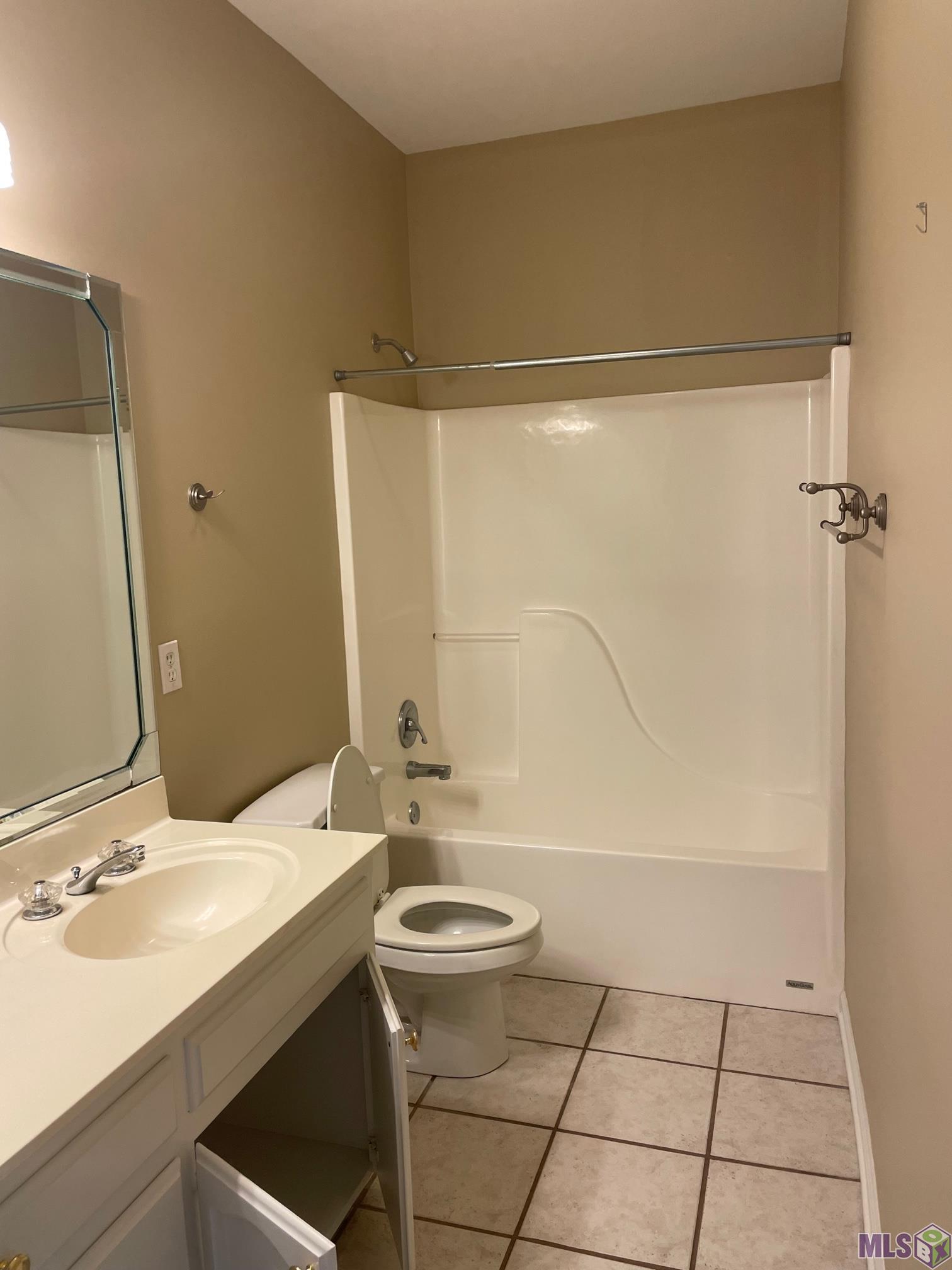 3331 Myrtle Grove Drive Baton Rouge, LA 70810 - Photo 2 of 10 Gallery Image 2