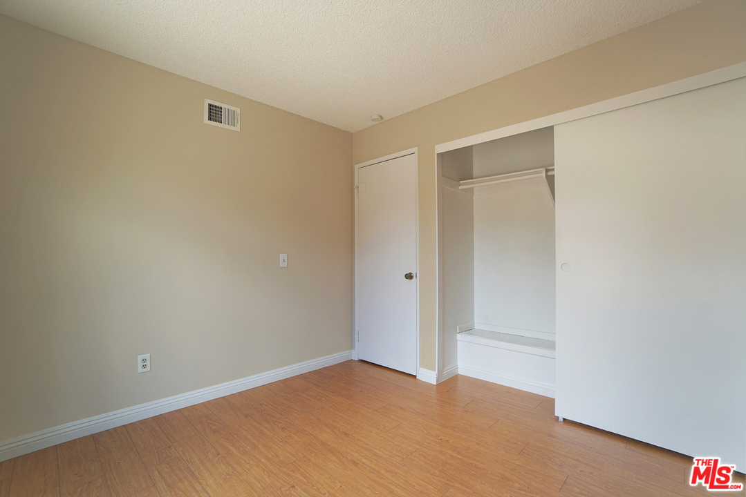11166 Cameron Drive Riverside, CA 92505 - Photo 13 of 17 Gallery Image 13