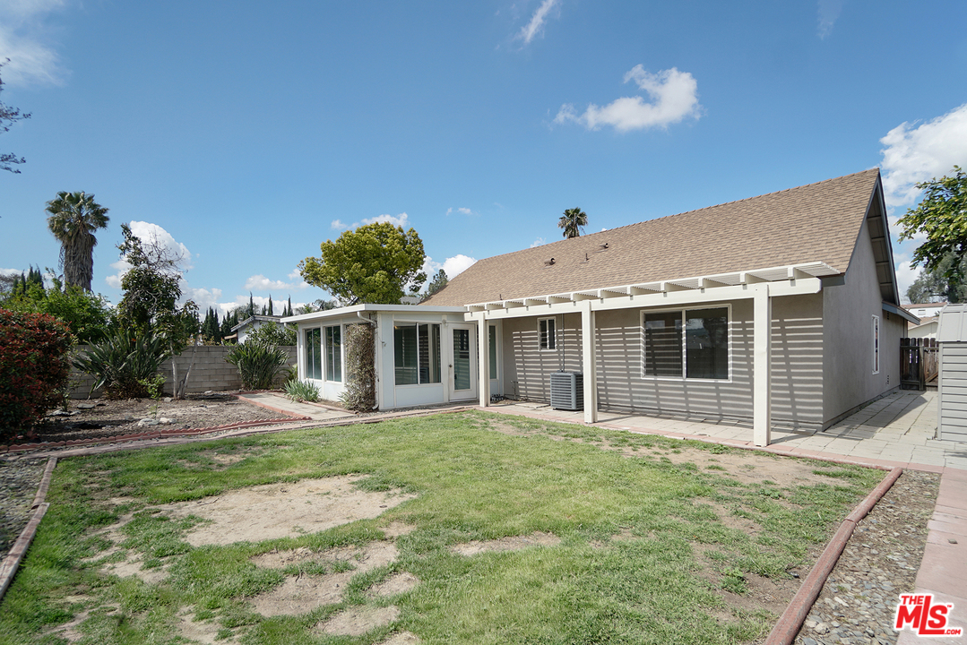11166 Cameron Drive Riverside, CA 92505 - Photo 5 of 17 Gallery Image 5