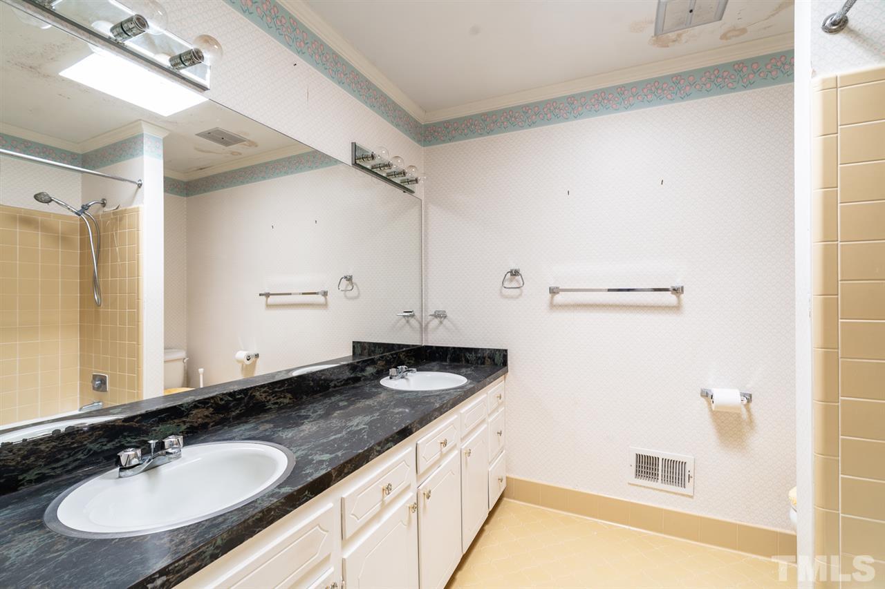 1100 Deboy Street Raleigh, NC 27606 - Photo 14 of 28 Gallery Image 14