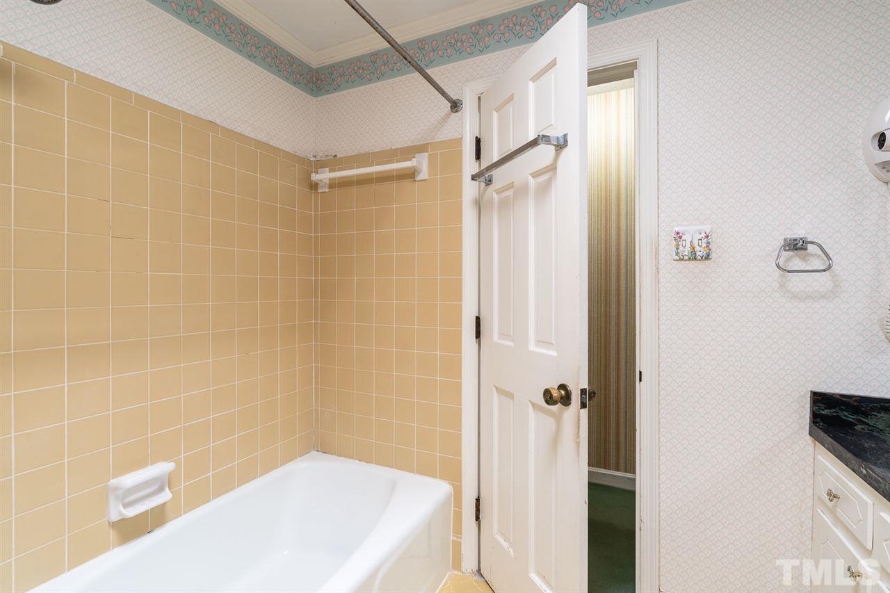 1100 Deboy Street Raleigh, NC 27606 - Photo 15 of 28 Gallery Image 15