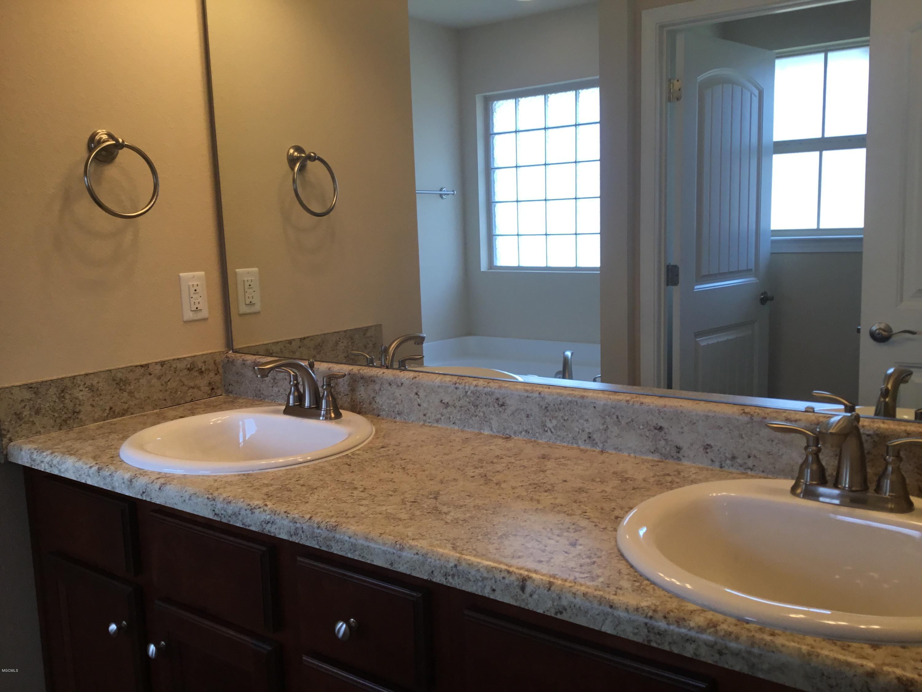 14003 Hudson Krohn Road Biloxi, MS 39532 - Photo 33 of 44 Double Vanity