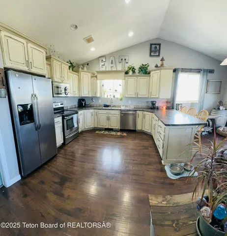 $750,000 | 4710 Fox Creek Village Drive, Victor, ID 83455