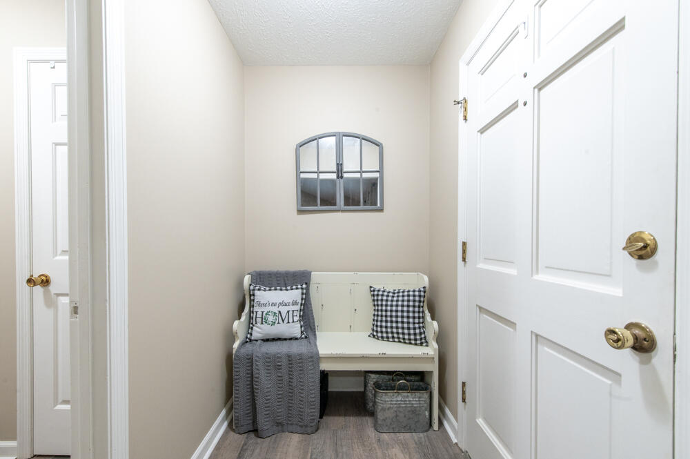 613 Cardinal Drive Aiken, SC 29803 - Photo 16 of 27 Foyer!