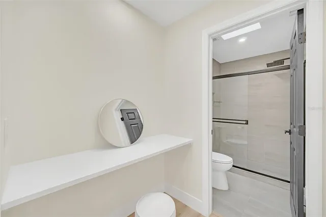 a bathroom with a toilet
