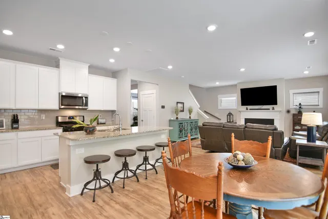 $366,500 | 126 Walking Stick Way, Pelzer, SC 29669