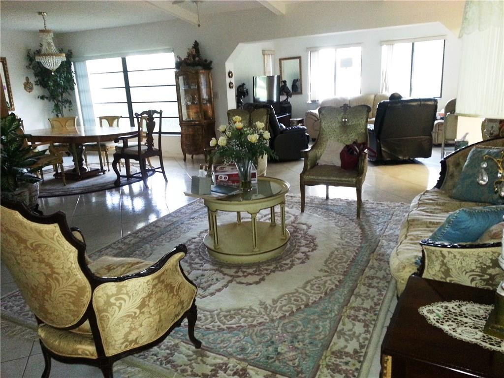 22029 Colony Drive Boca Raton, FL 33433 - Photo 3 of 12 Photo 3