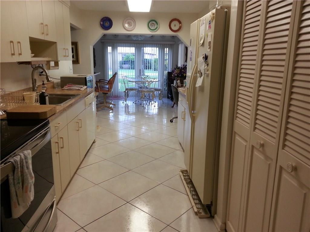 22029 Colony Drive Boca Raton, FL 33433 - Photo 6 of 12 Photo 6