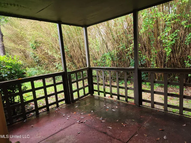 $96,500 | 413 Kahler Street, Unit 27, Gulfport, MS 39507