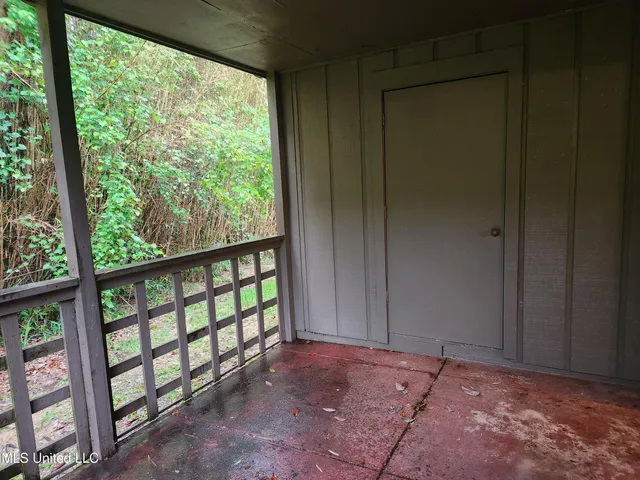 $96,500 | 413 Kahler Street, Unit 27, Gulfport, MS 39507