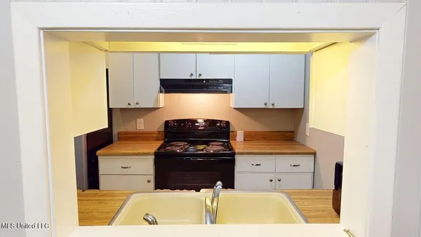 $95,000 | 413 Kahler Street, Unit 27, Gulfport, MS 39507