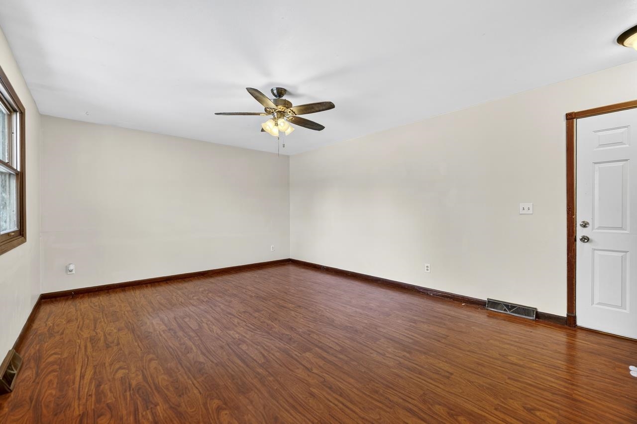 3482 Rockview Road Rockford, IL 61109 - Photo 1 of 33