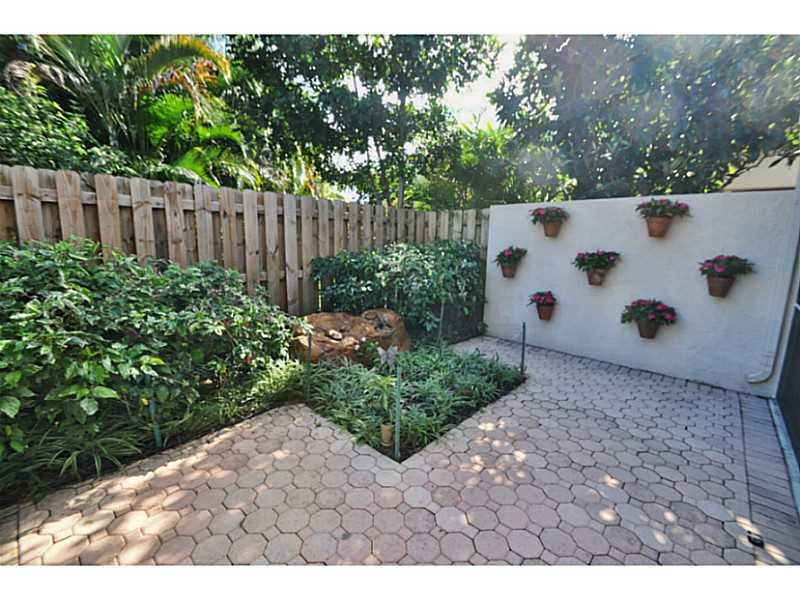 18966 Treble Lane Boca Raton, FL 33498 - Photo 10 of 28 Yard/Garden.