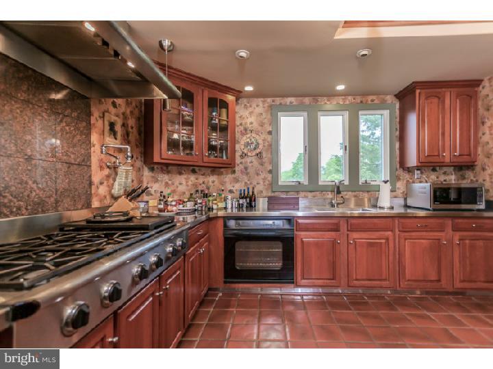 606 Smithville Road Southampton, NJ 08088 - Photo 8 of 25