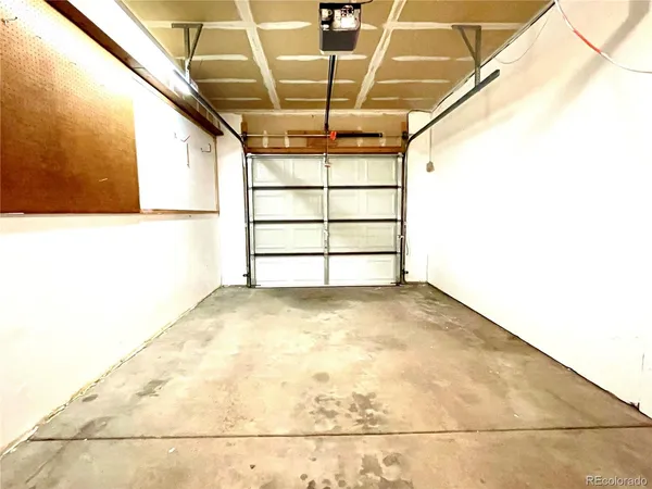 a view of a garage