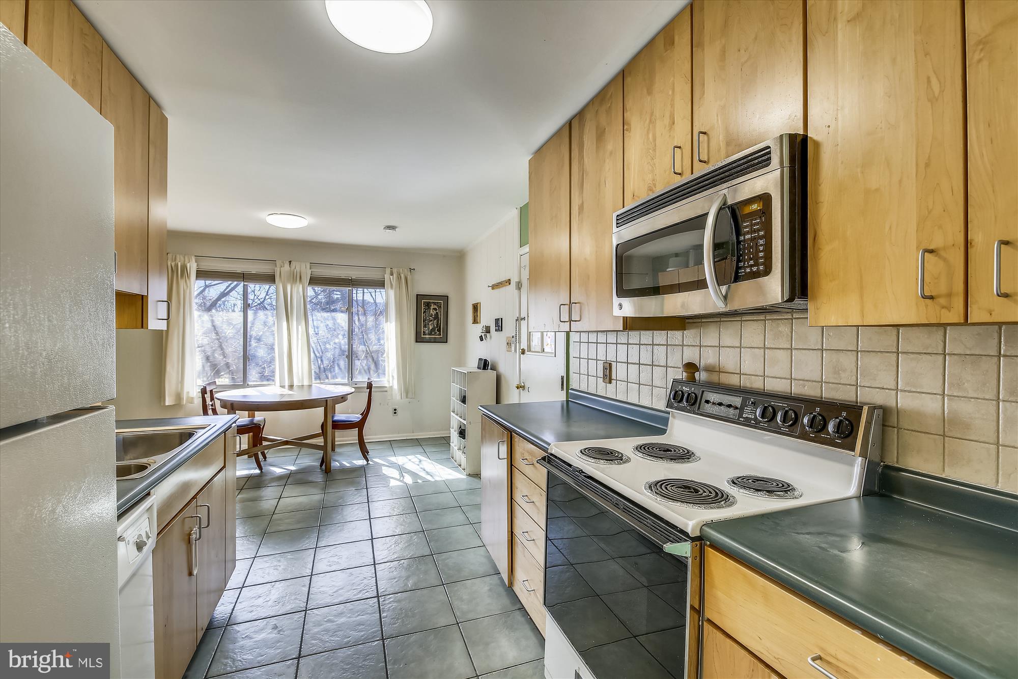 11211 Healy Street Silver Spring, MD 20902 - Photo 13 of 30 Kitchen