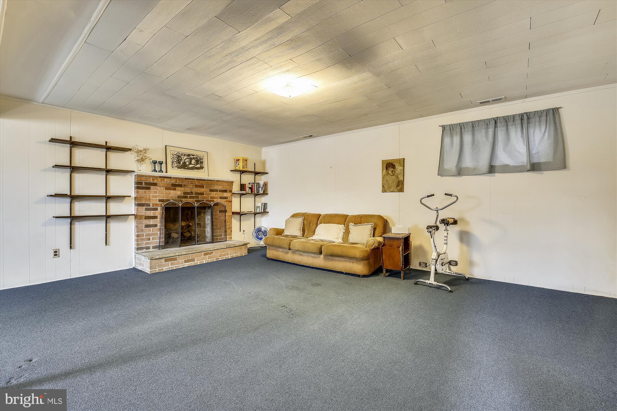 11211 Healy Street Silver Spring, MD 20902 - Photo 21 of 30 Family Room