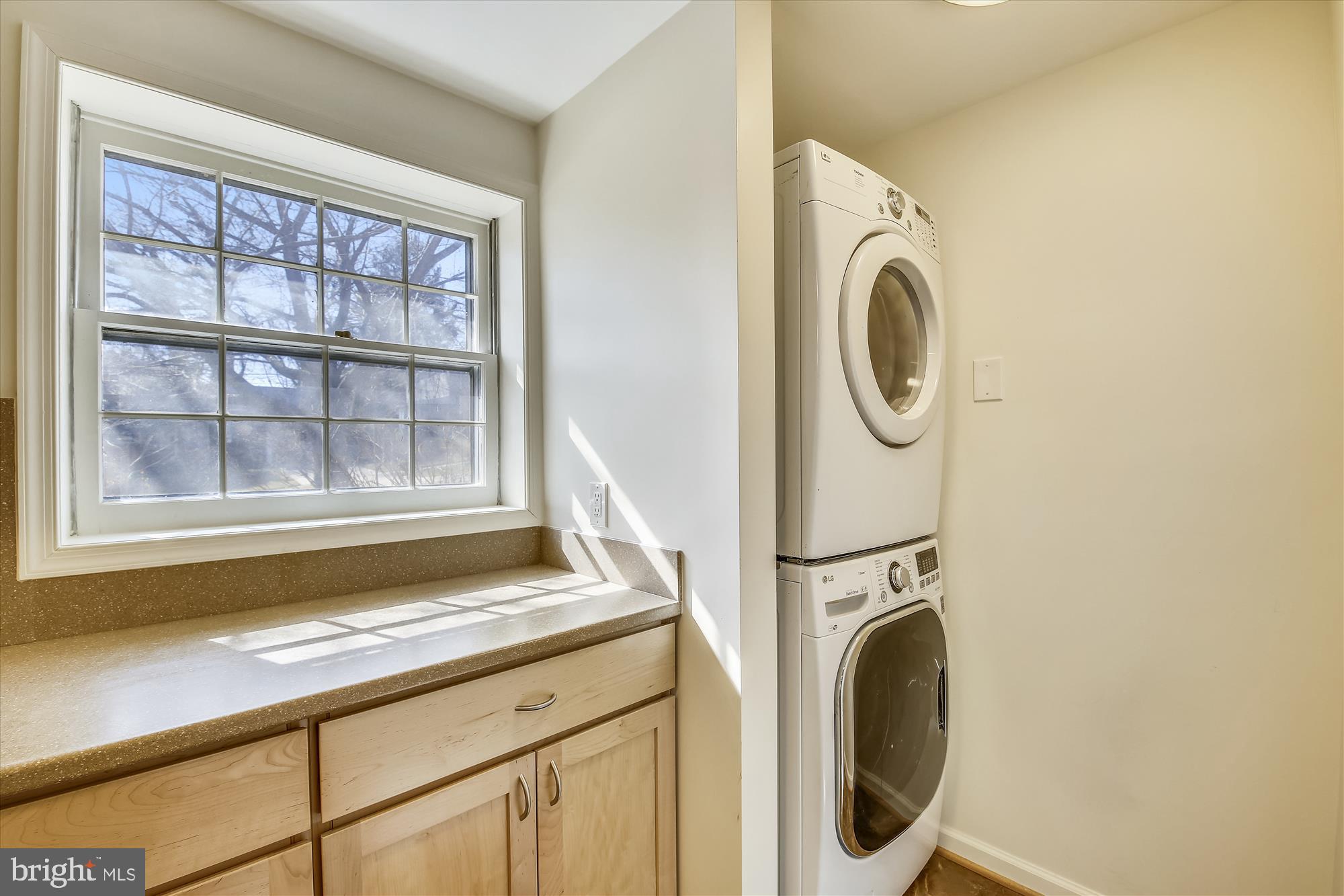11211 Healy Street Silver Spring, MD 20902 - Photo 25 of 30 Washer Dryer off Kitchen 2