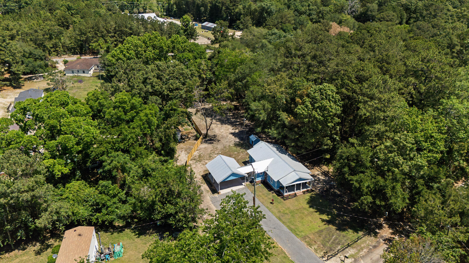 192 Bounty Road Eutawville, SC 29048 - Photo 6 of 37 192 Bounty Rd 5 of 35