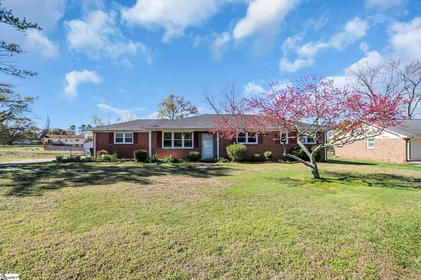 $295,000 | 464 Bishop Drive, Mauldin, SC 29662