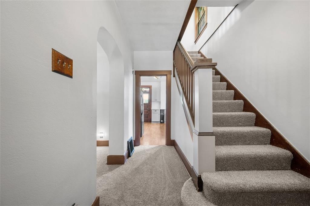 3123 Willett Road Pittsburgh, PA 15227 - Photo 8 of 35 Gallery Image 8