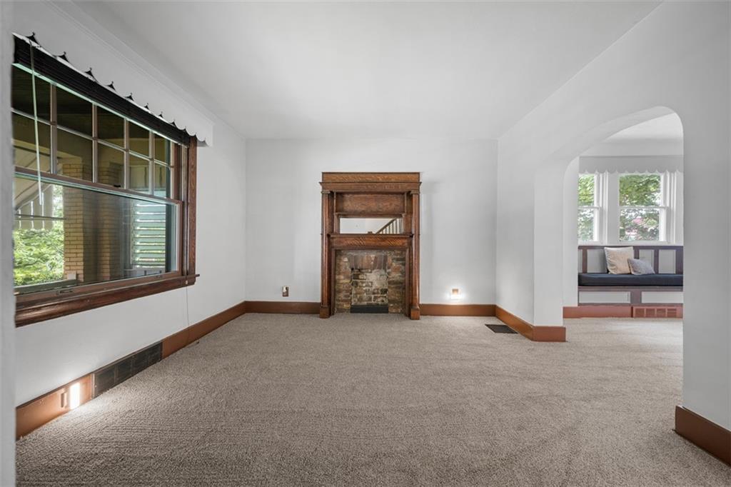 3123 Willett Road Pittsburgh, PA 15227 - Photo 9 of 35 Gallery Image 9