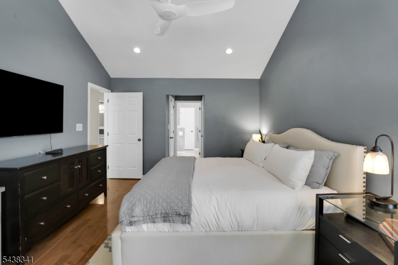 10 Raleigh Court Bernards, NJ 07920 - Photo 21 of 46