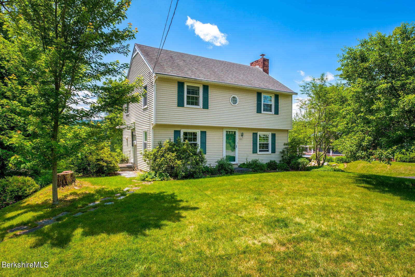 995 North Hoosac Road Williamstown, MA 01267 - Photo 1 of 37 1-995-N-Hoosac