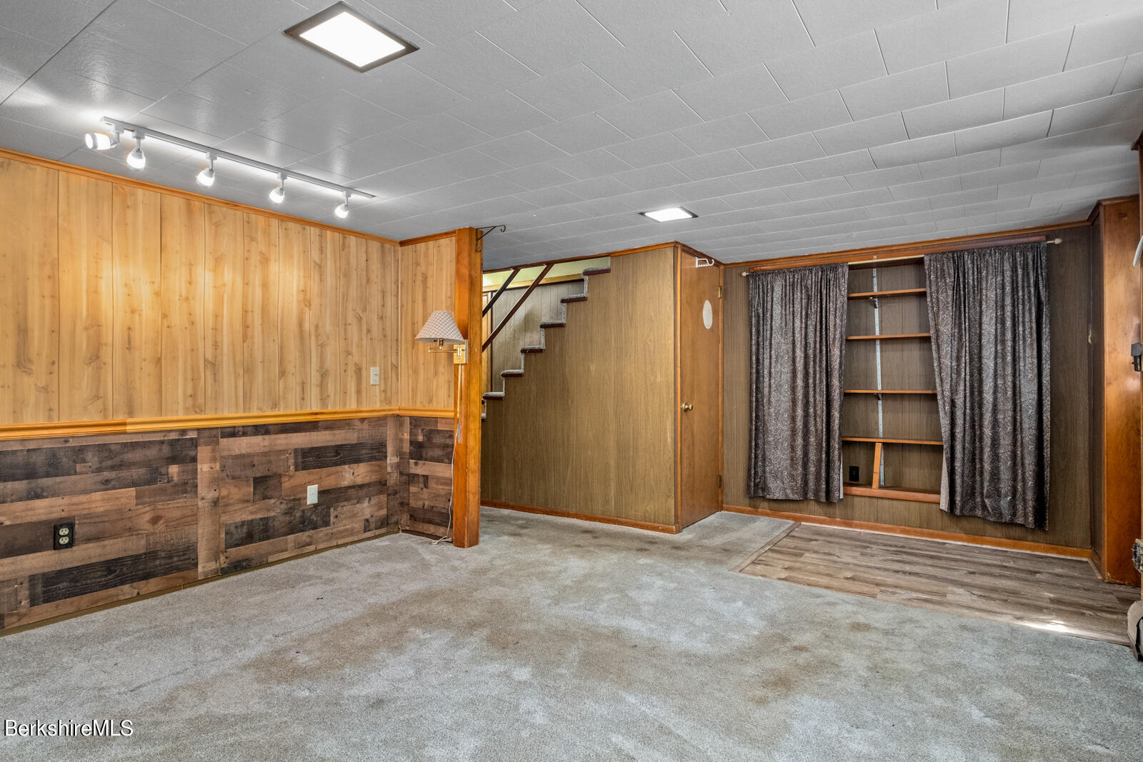995 North Hoosac Road Williamstown, MA 01267 - Photo 24 of 37 28-995-N-Hoosac