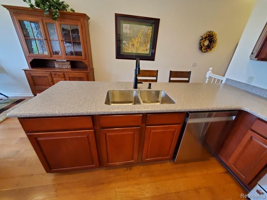 527 West Main Street Brighton, MI 48116 - Photo 10 of 28