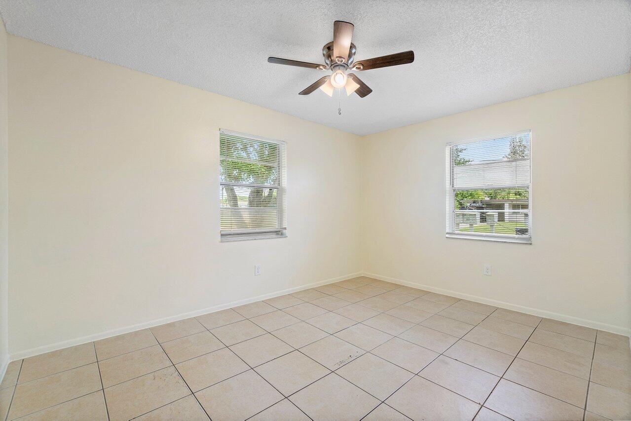 4861 Gulfstream Road Lake Worth, FL 33461 - Photo 14 of 21 014-4861GulfstreamRoad-LakeWorthBeach-FL