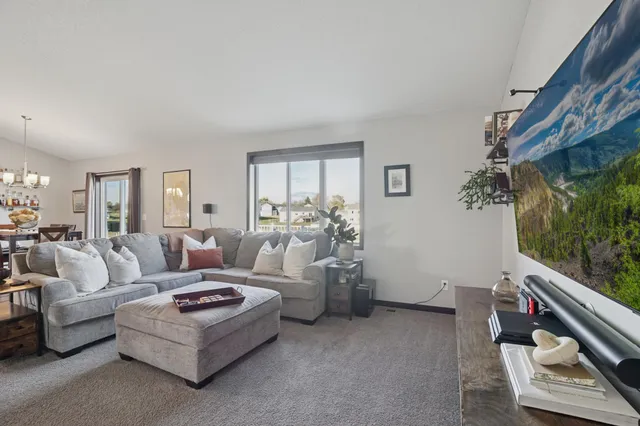 $410,000 | 4175 89th Street, Monticello, MN 55362