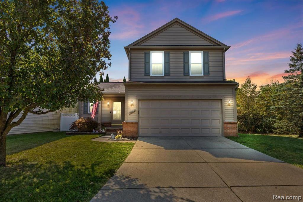 10300 Edgewater Trail Holly, MI 48442 - Photo 2 of 36 Gallery Image 2