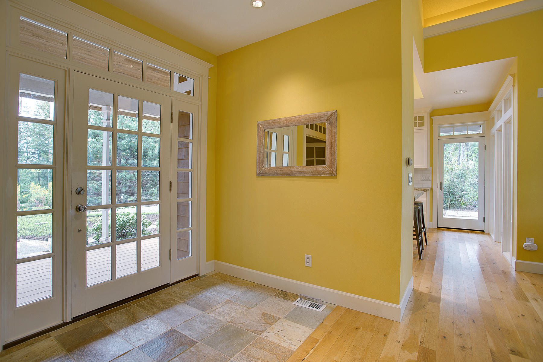 10130 Pine Ridge Drive Nehalem, OR 97131 - Photo 10 of 19 Foyer