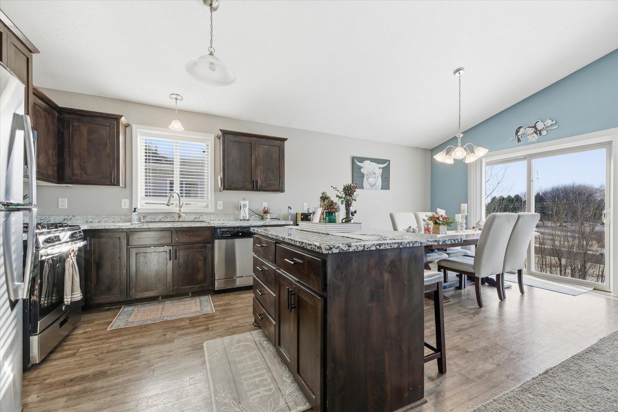 1011 Alexander Court Montrose, MN 55363 - Photo 5 of 38