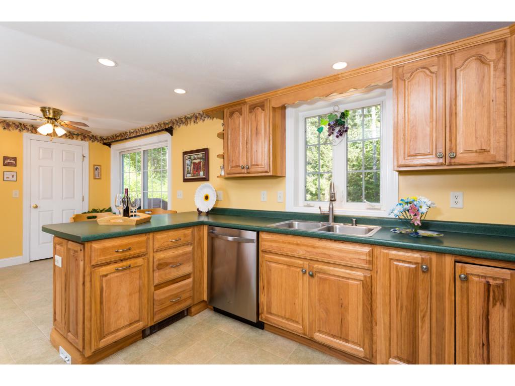 30 Cooper Road Barrington, NH 03825 - Photo 3 of 36