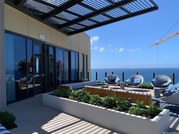 $3,100 | 987 Queen Street, Unit 806, Honolulu, HI 96814