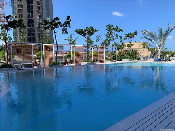 $3,100 | 987 Queen Street, Unit 806, Honolulu, HI 96814