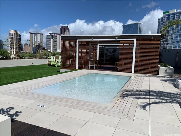 $3,100 | 987 Queen Street, Unit 806, Honolulu, HI 96814