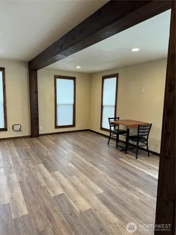 $1,800 | 204 West Pennsylvania Avenue, Unit 4, Roslyn, WA 98941