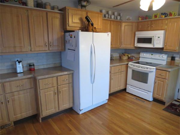 10 Ellendale Road Attleboro, MA 02703 - Photo 3 of 22 Gallery Image 3