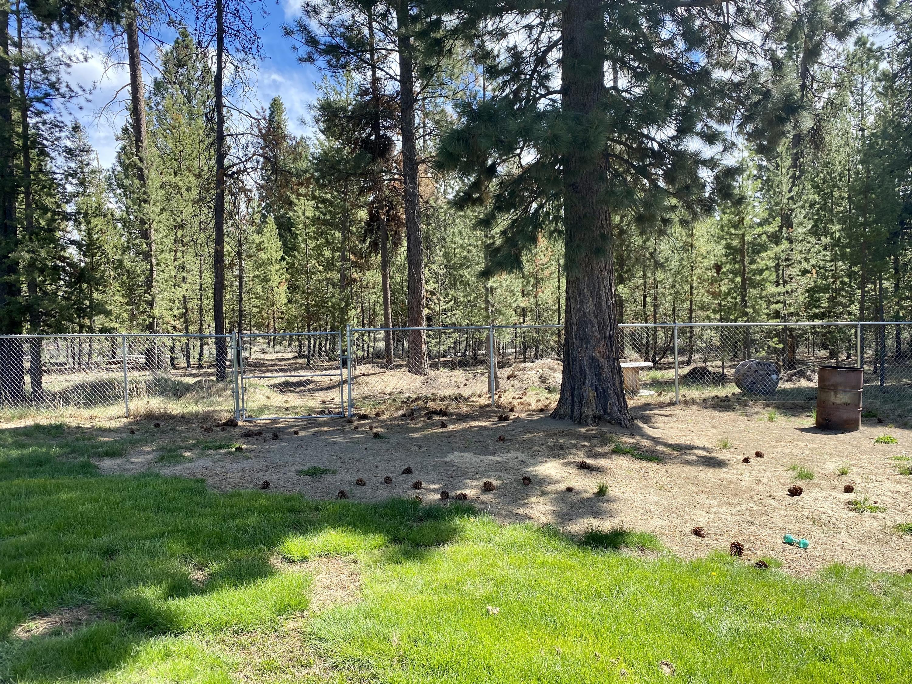 15485 Federal Road La Pine, OR 97739 - Photo 23 of 26 Backs up to BLM
