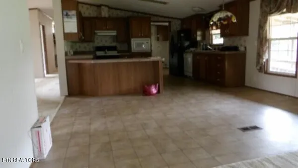 $159,000 | 11500 Clay County Highway, Moss, TN 38575