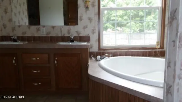 $159,000 | 11500 Clay County Highway, Moss, TN 38575